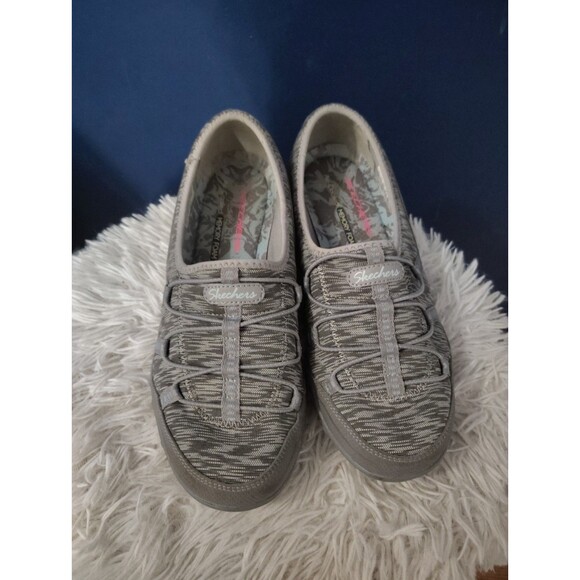 Women s Skechers Relaxed Fit Size 8.5 Gray/ Light Blue/Black Slip On - Picture 1 of 7